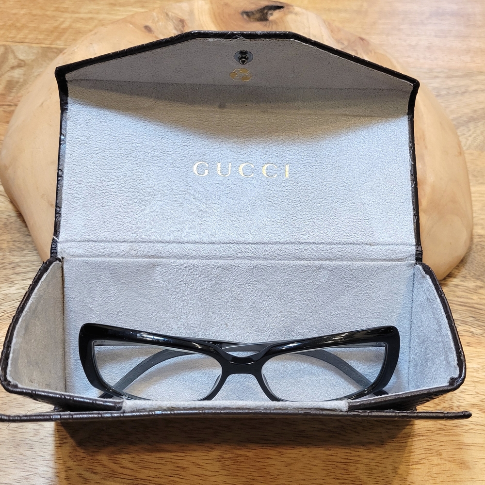 Gucci Black Rectangular Women's Glasses - image 7
